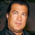 Стивен Сигал открыл с Путиным спортшколу Стивен Сигал открыл с Путиным спортшколу